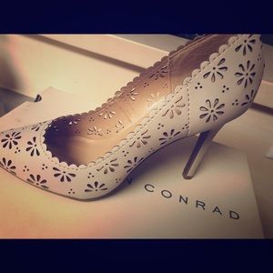 NEW LC Lauren Conrad Shoes